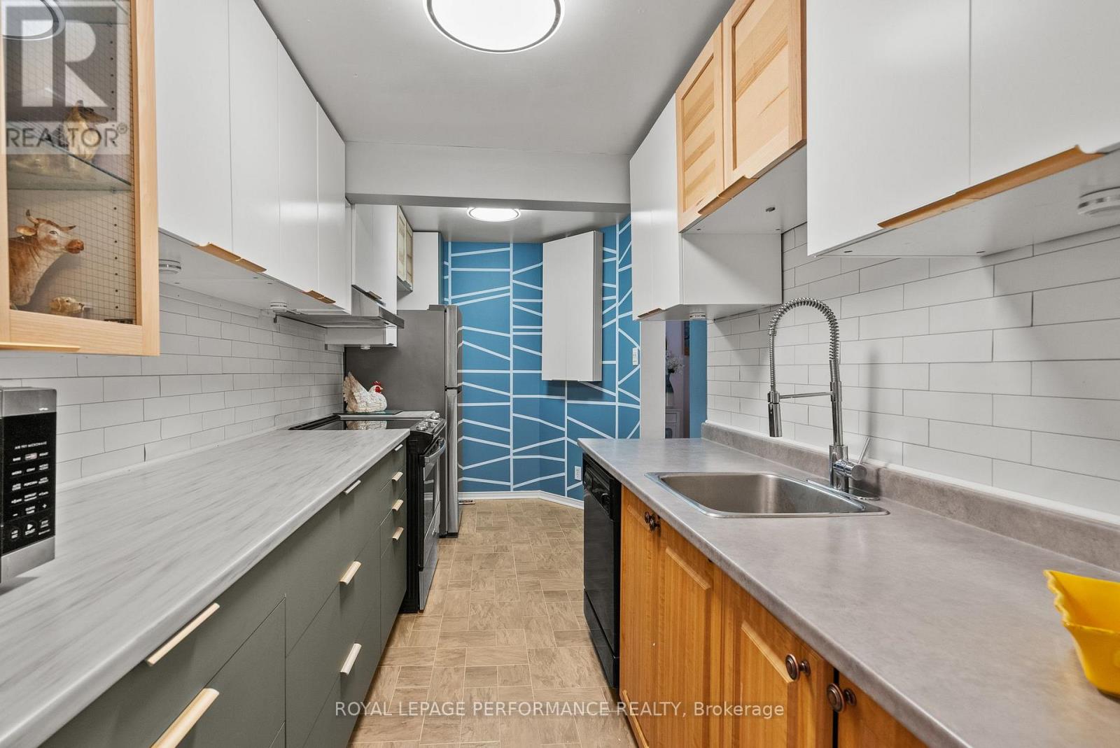 1126 Millwood Court, Ottawa, Ontario  K1C 3G1 - Photo 14 - X12895548