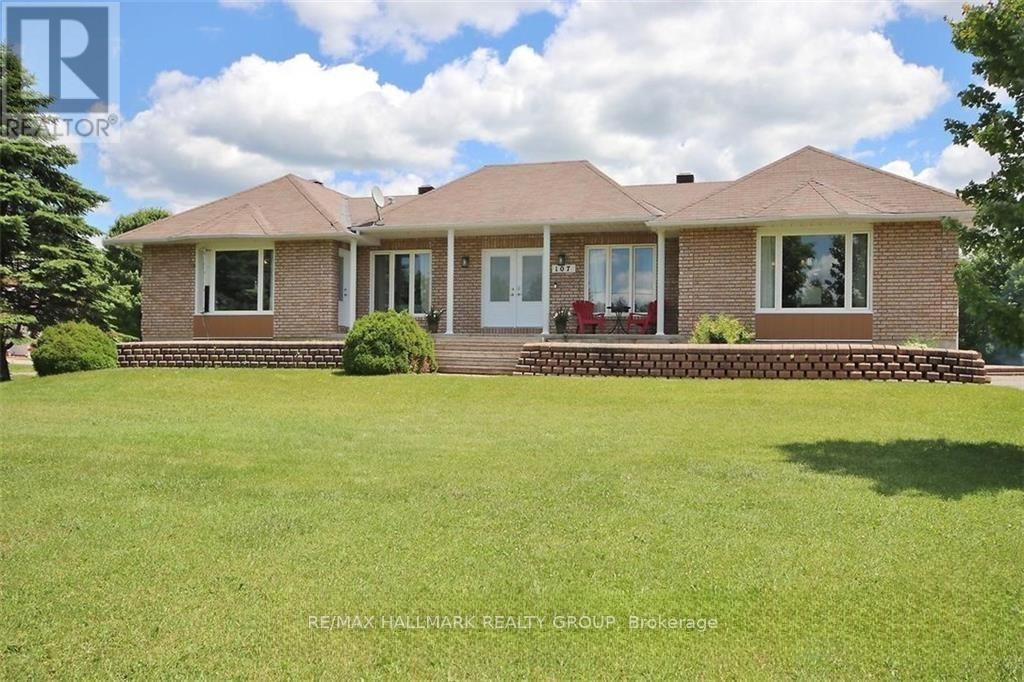 1-107 Bourdeau Boulevard, The Nation, Ontario  K0A 2M0 - Photo 2 - X12895604