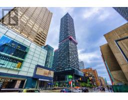 2705 - 8 EGLINTON AVENUE E, Toronto, Ontario