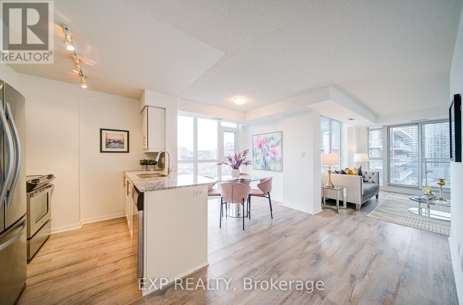 2028 - 38 Grand Magazine Street, Toronto, Ontario  M5V 0C2 - Photo 16 - C12895474