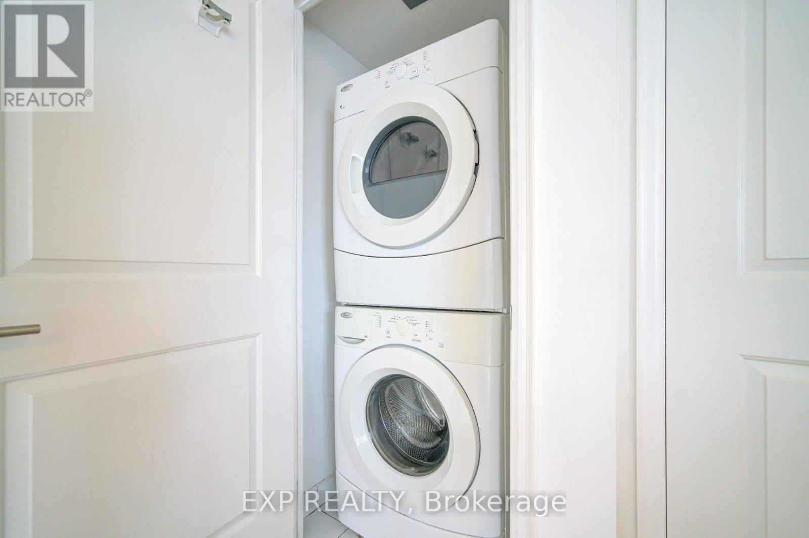 2028 - 38 Grand Magazine Street, Toronto, Ontario  M5V 0C2 - Photo 26 - C12895474