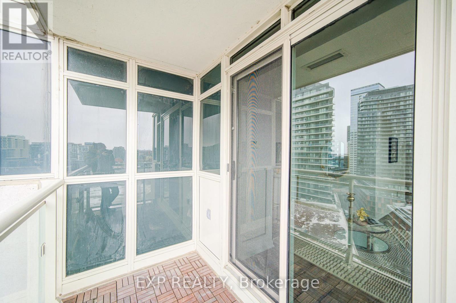 2028 - 38 Grand Magazine Street, Toronto, Ontario  M5V 0C2 - Photo 27 - C12895474