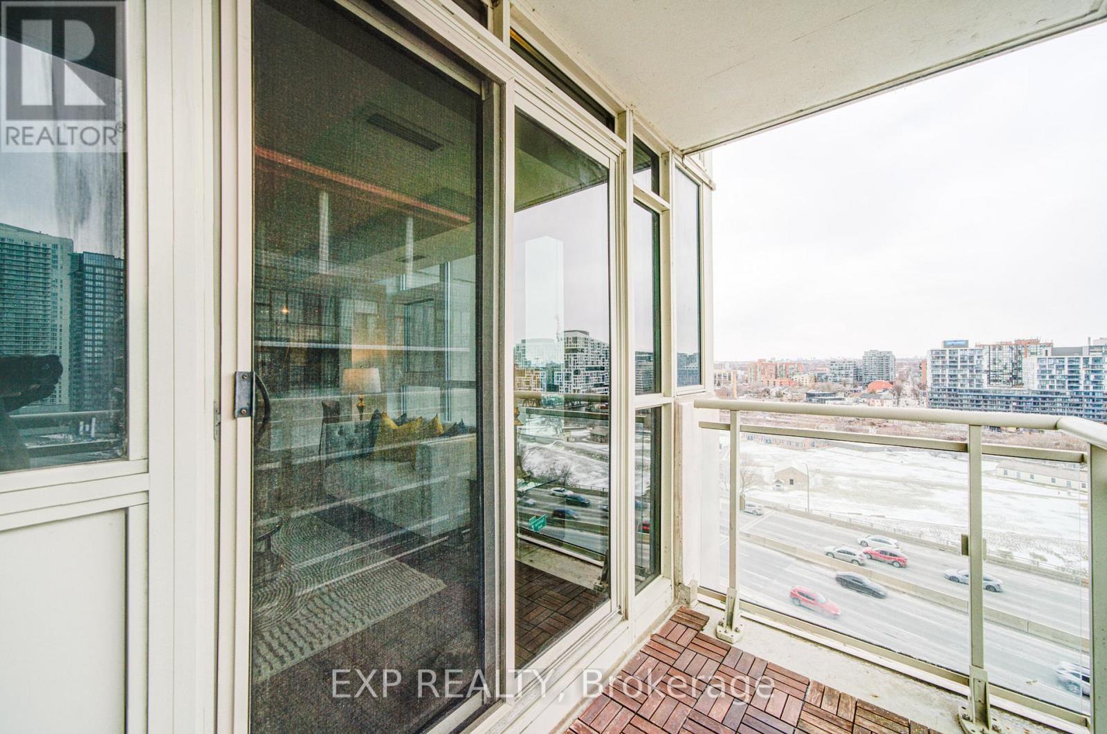 2028 - 38 Grand Magazine Street, Toronto, Ontario  M5V 0C2 - Photo 29 - C12895474