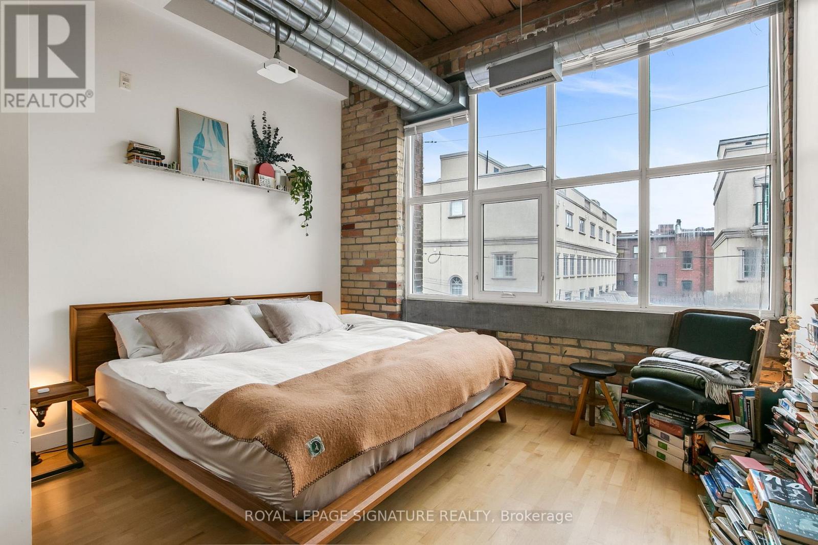 316 - 955 Queen Street W, Toronto, Ontario  M6J 3X5 - Photo 17 - C12895490