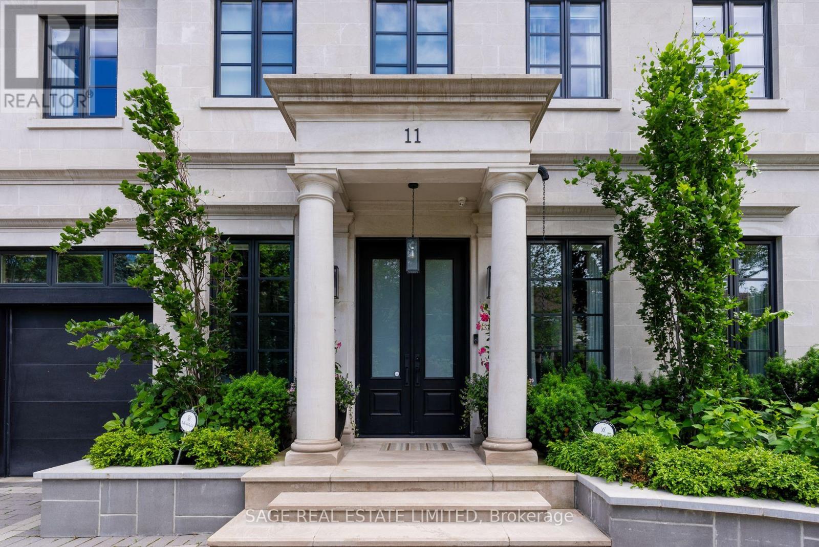 11 RIDGEWOOD ROAD, Toronto, Ontario