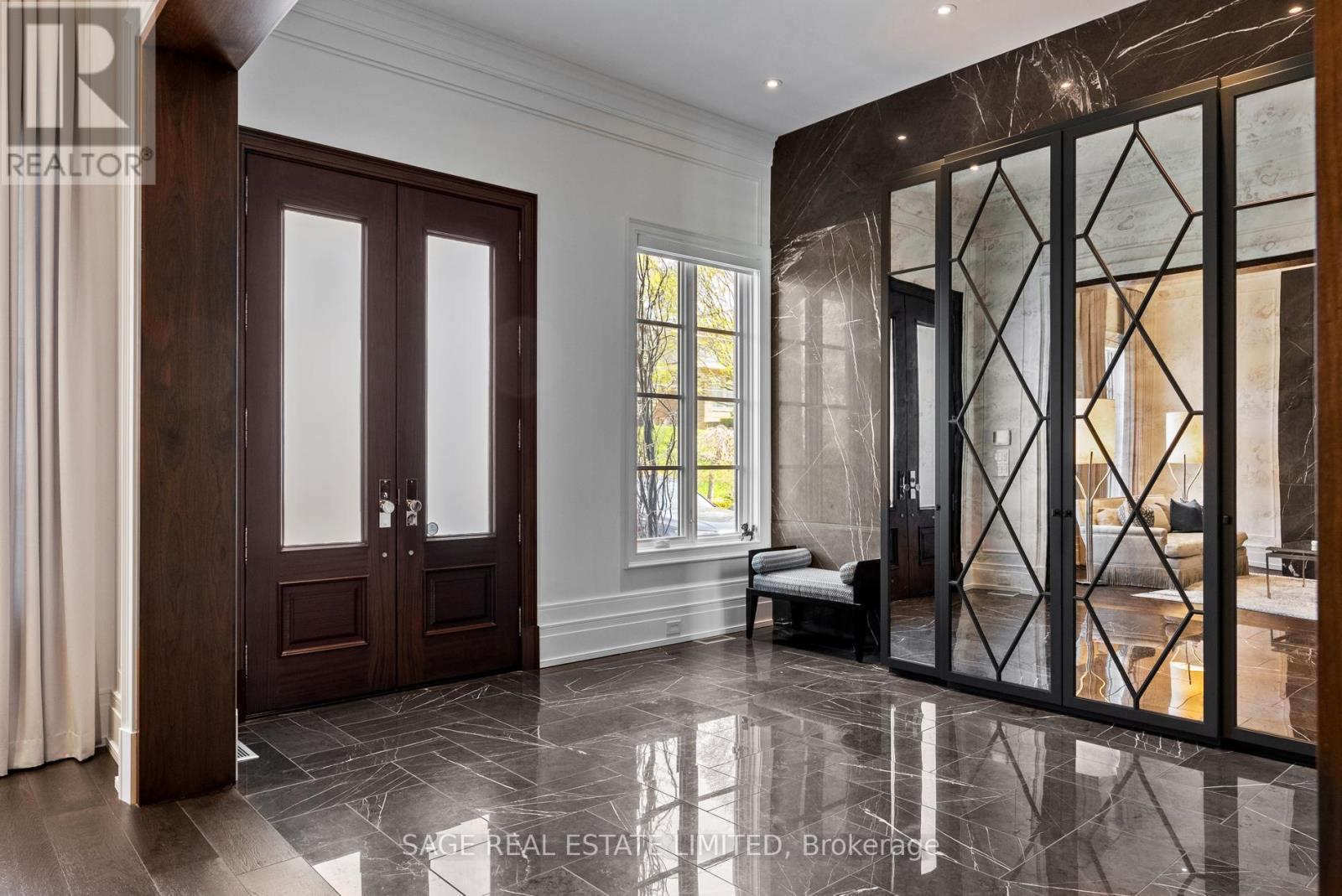 11 Ridgewood Road, Toronto, Ontario  M5P 1T4 - Photo 10 - C12895606