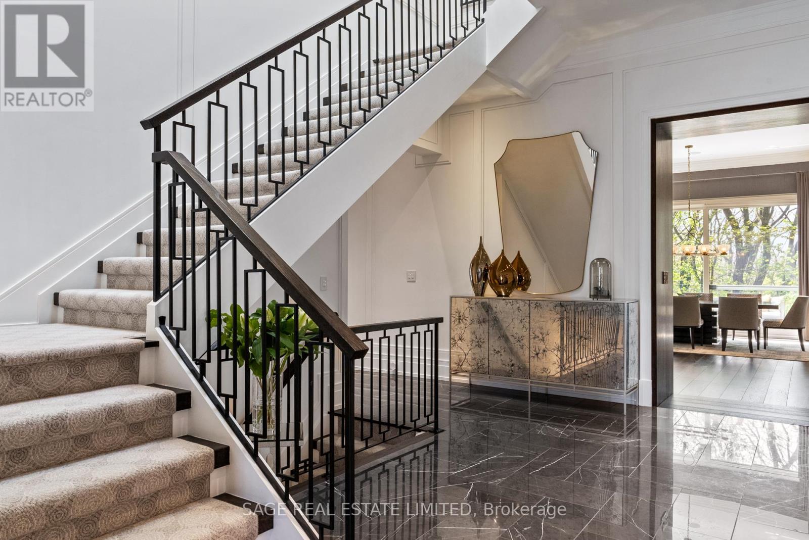 11 Ridgewood Road, Toronto, Ontario  M5P 1T4 - Photo 15 - C12895606