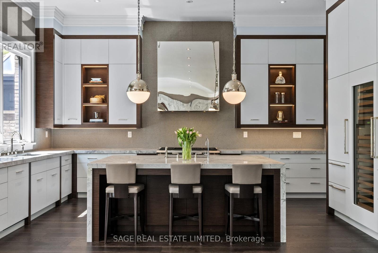 11 Ridgewood Road, Toronto, Ontario  M5P 1T4 - Photo 17 - C12895606