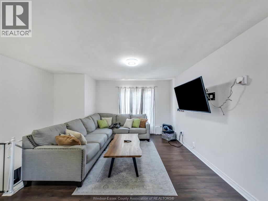 10670 Lambeth Road, Windsor, Ontario  N8R 1C9 - Photo 18 - 26005614