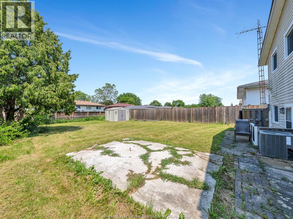 10670 Lambeth Road, Windsor, Ontario  N8R 1C9 - Photo 34 - 26005614