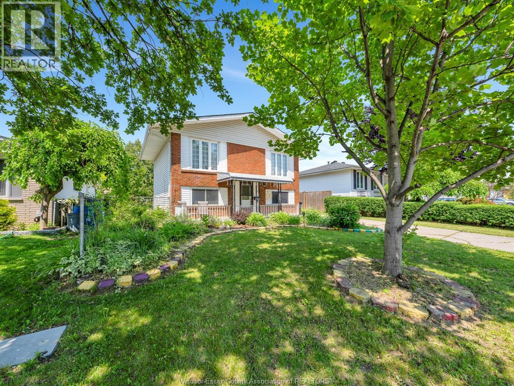 10670 Lambeth Road, Windsor, Ontario  N8R 1C9 - Photo 6 - 26005614