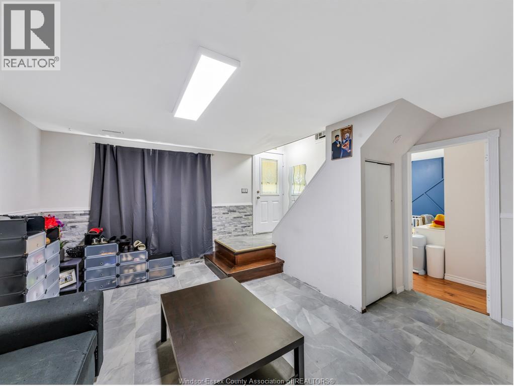 10670 Lambeth Road, Windsor, Ontario  N8R 1C9 - Photo 8 - 26005614