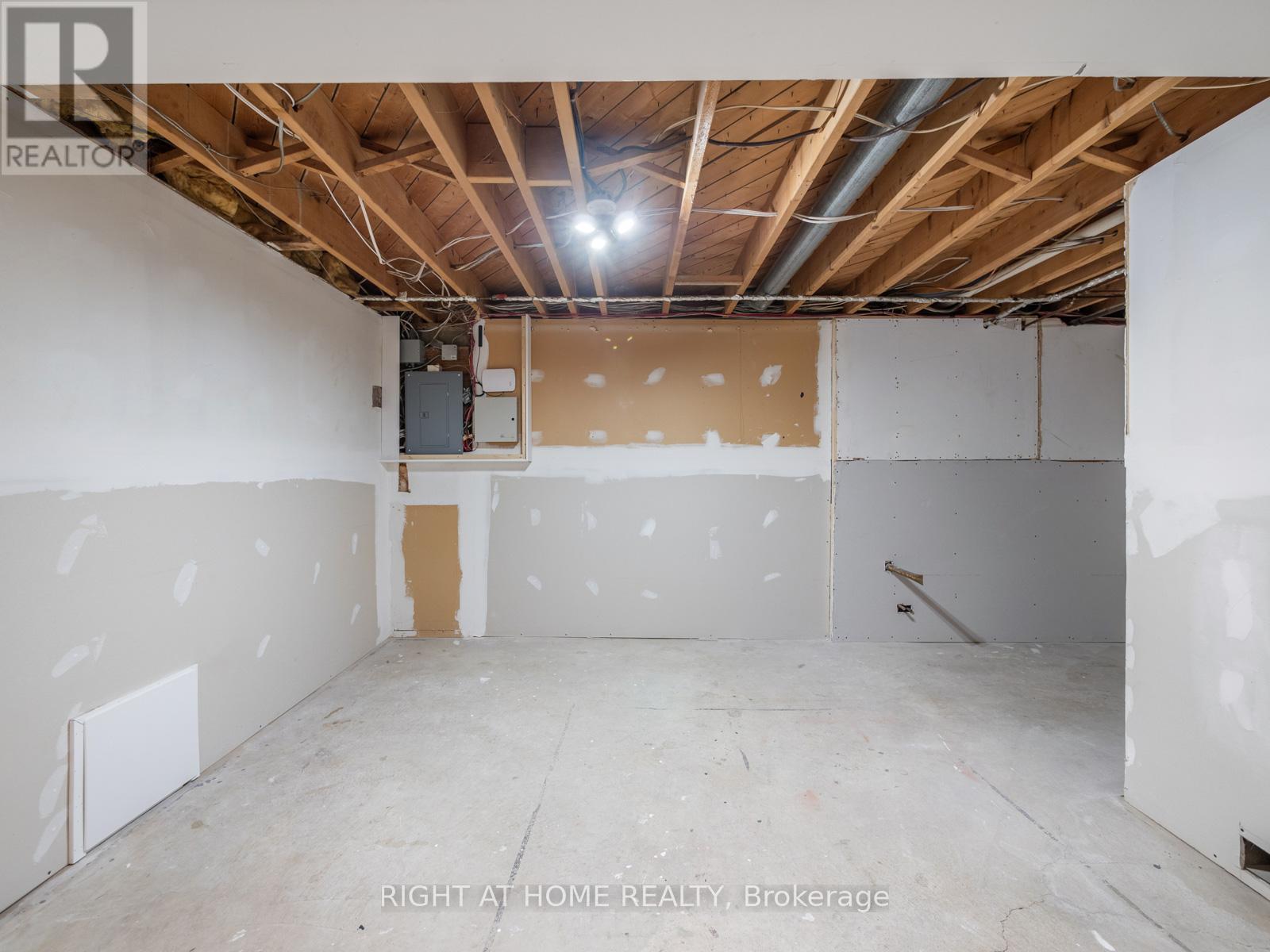 971 Essa Crescent, Pickering, Ontario  L1W 2J2 - Photo 25 - E12895486