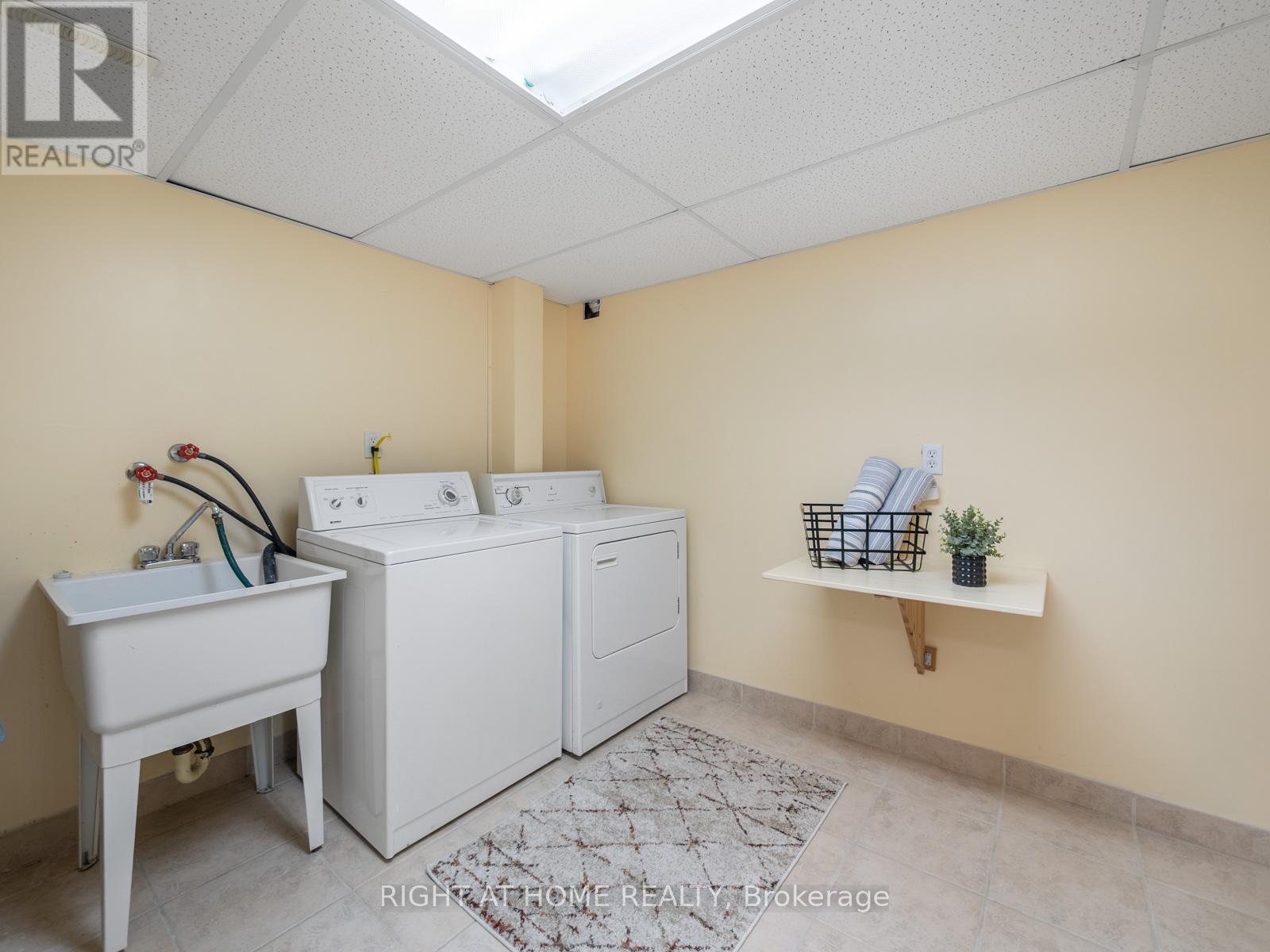 971 Essa Crescent, Pickering, Ontario  L1W 2J2 - Photo 26 - E12895486