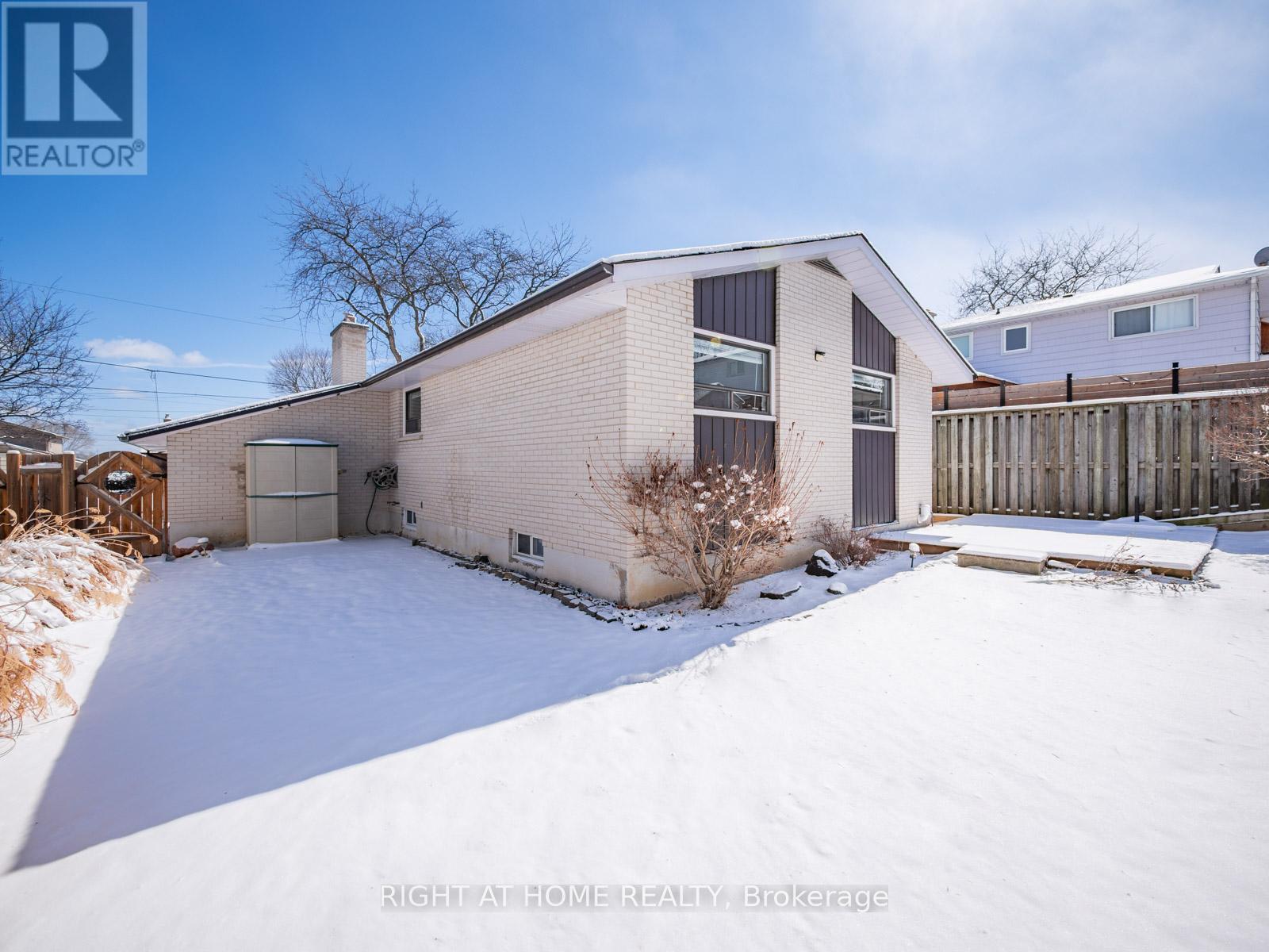 971 Essa Crescent, Pickering, Ontario  L1W 2J2 - Photo 27 - E12895486