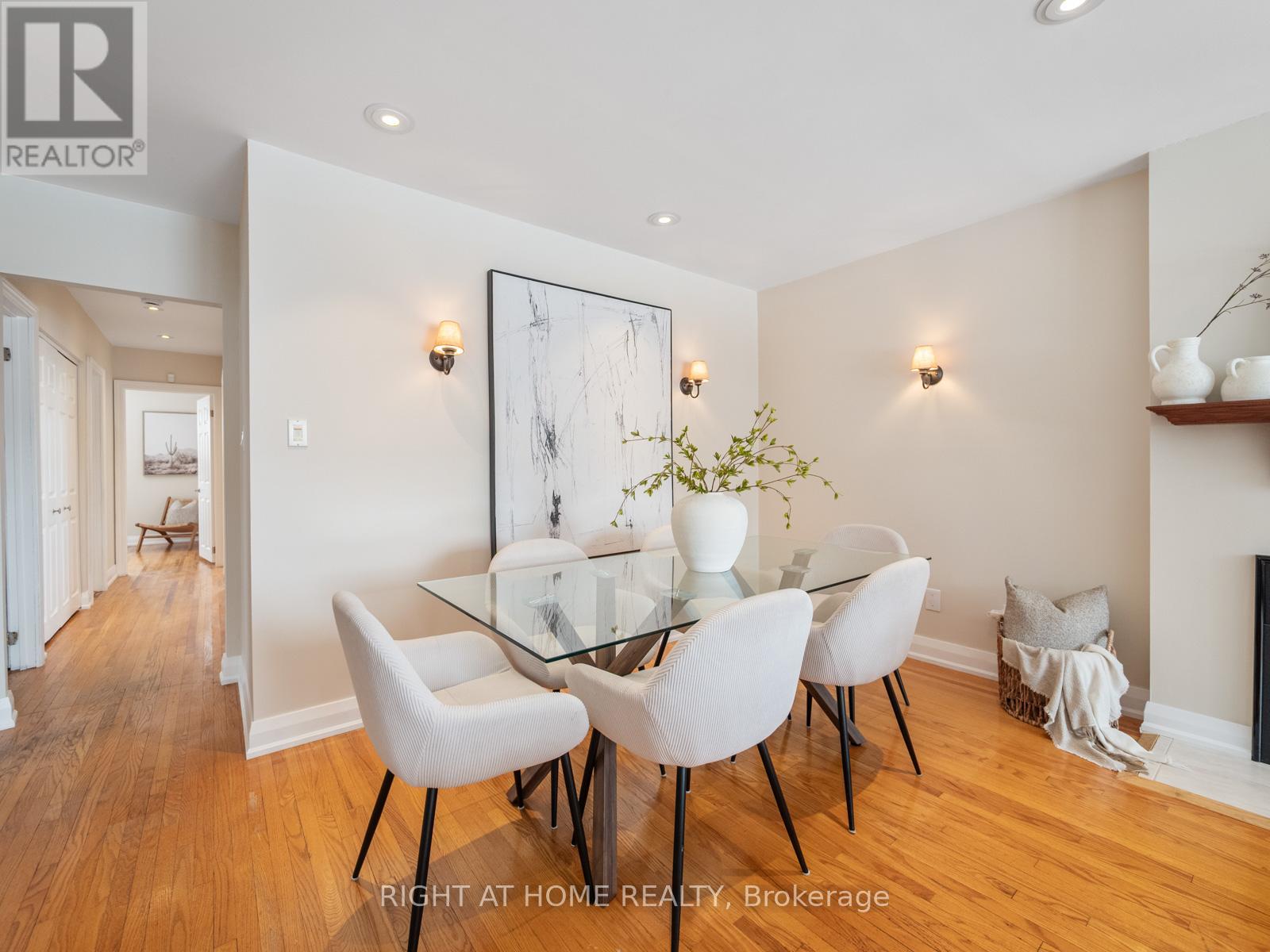 971 Essa Crescent, Pickering, Ontario  L1W 2J2 - Photo 7 - E12895486