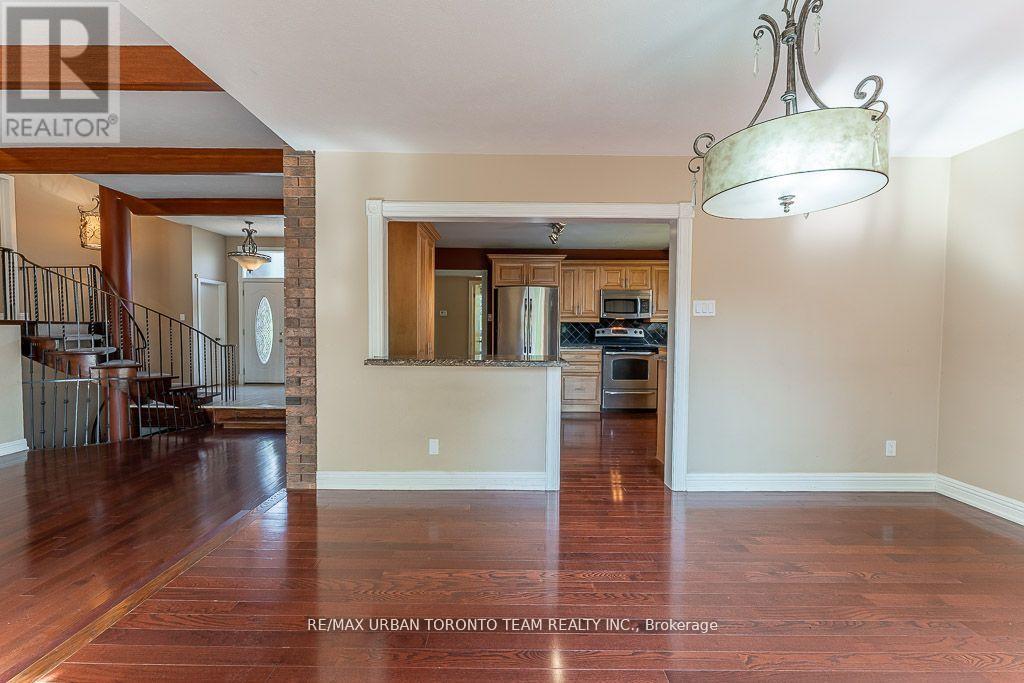 35 Brumwell Street, Toronto (Centennial Scarborough), Ontario  M1C 2K7 - Photo 6 - E12895576