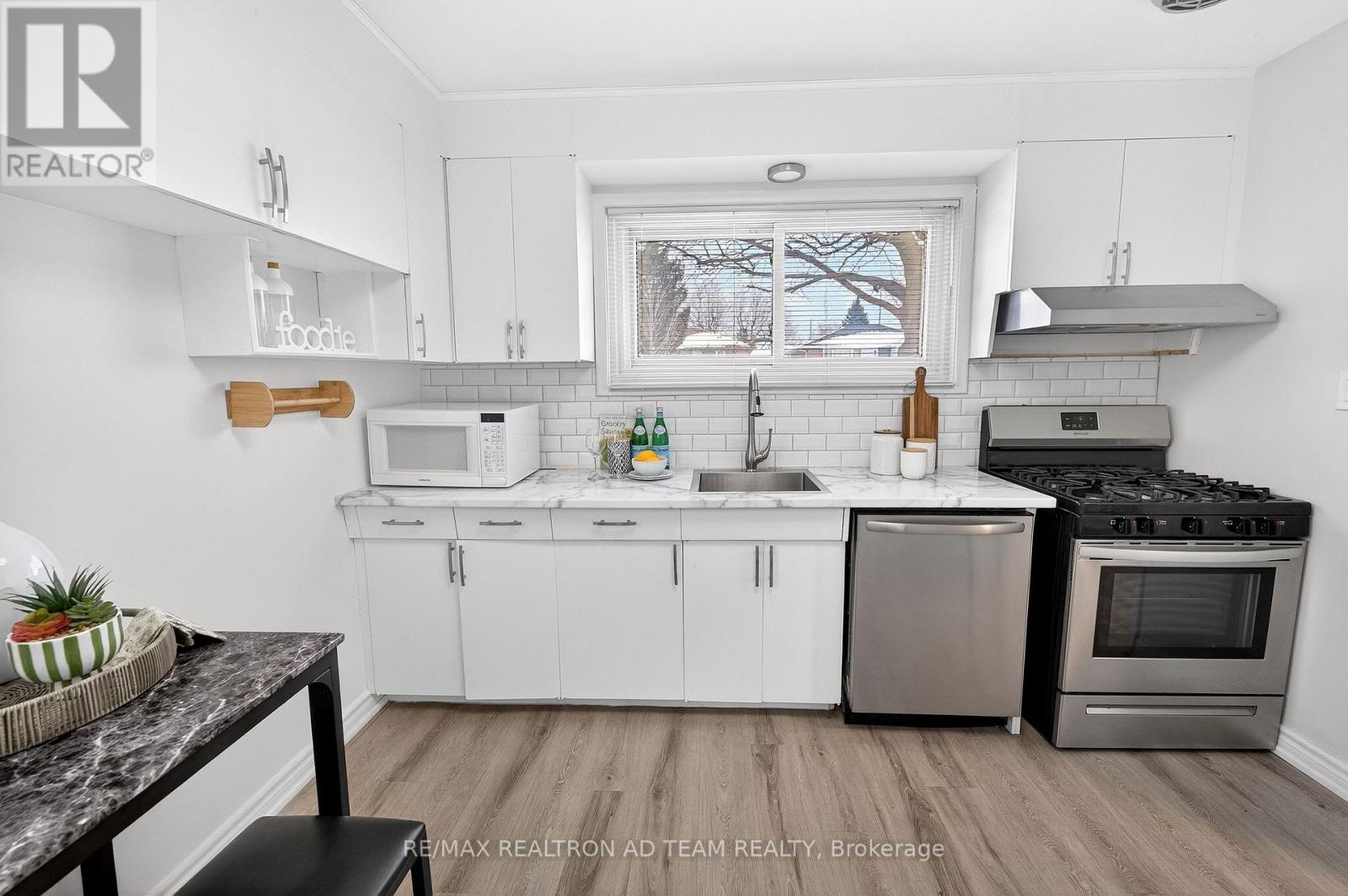 384 Elizabeth Street, Oshawa, Ontario  L1J 5S8 - Photo 10 - E12895586