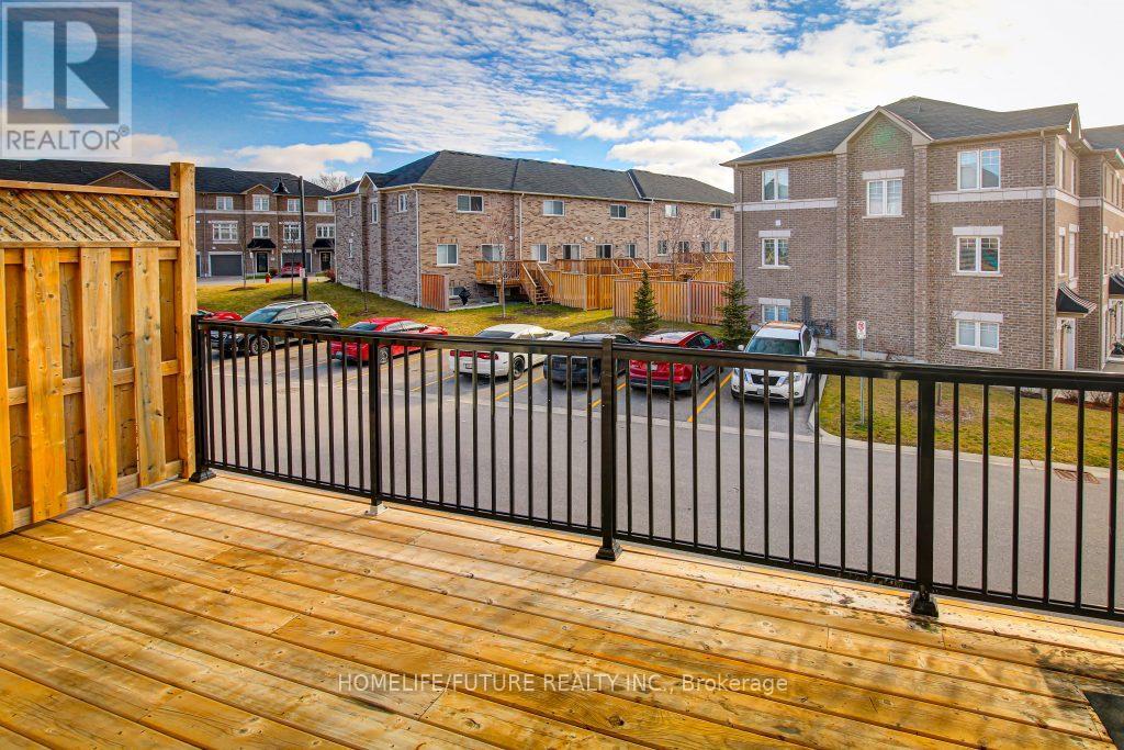 26 Streathern Way, Clarington, Ontario  L1C 0S4 - Photo 3 - E12895596