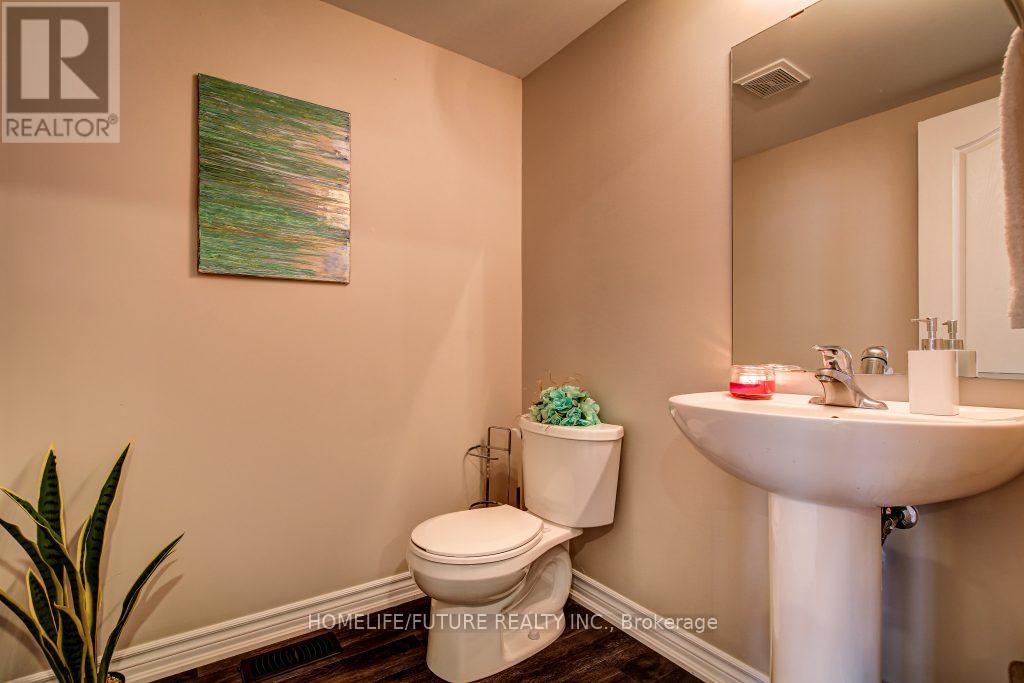 26 Streathern Way, Clarington, Ontario  L1C 0S4 - Photo 9 - E12895596