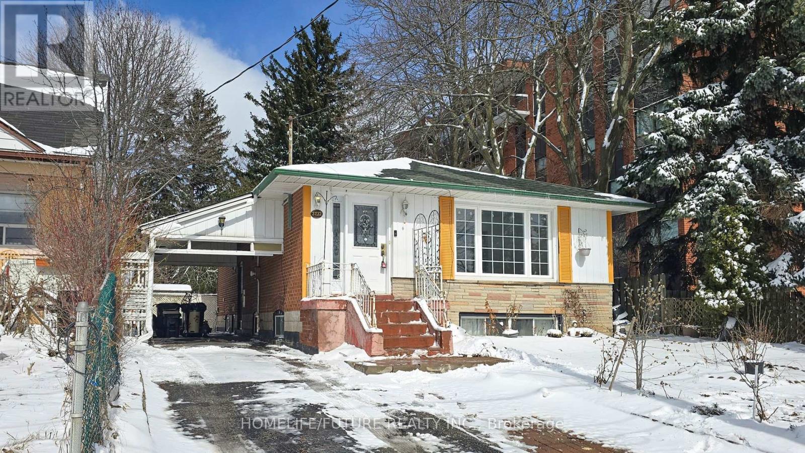 Main - 3732 St Clair Avenue E, Toronto, Ontario  M1M 1T7 - Photo 2 - E12895620