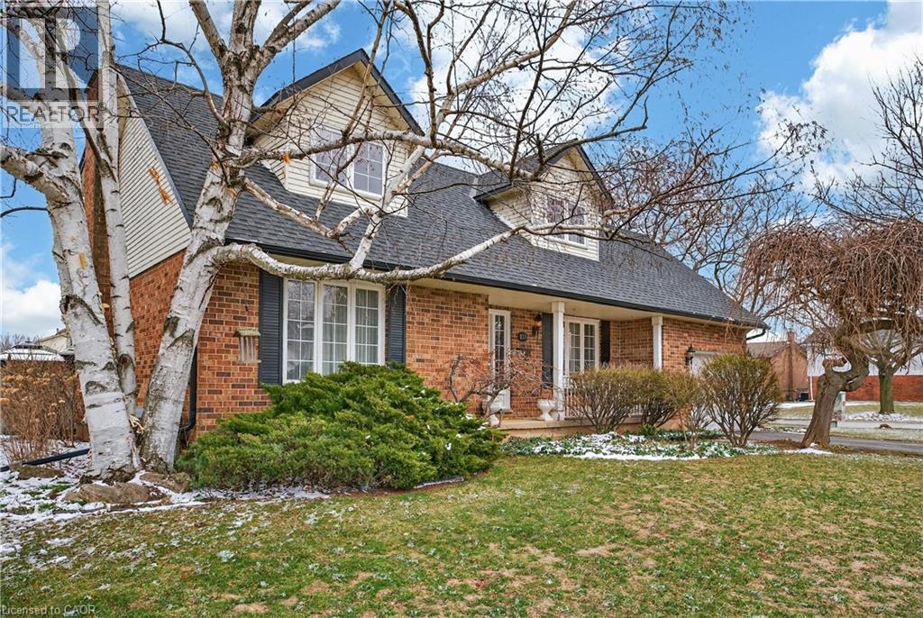 133 Central Avenue, Grimsby, Ontario  L3M 4Z3 - Photo 5 - 40813178