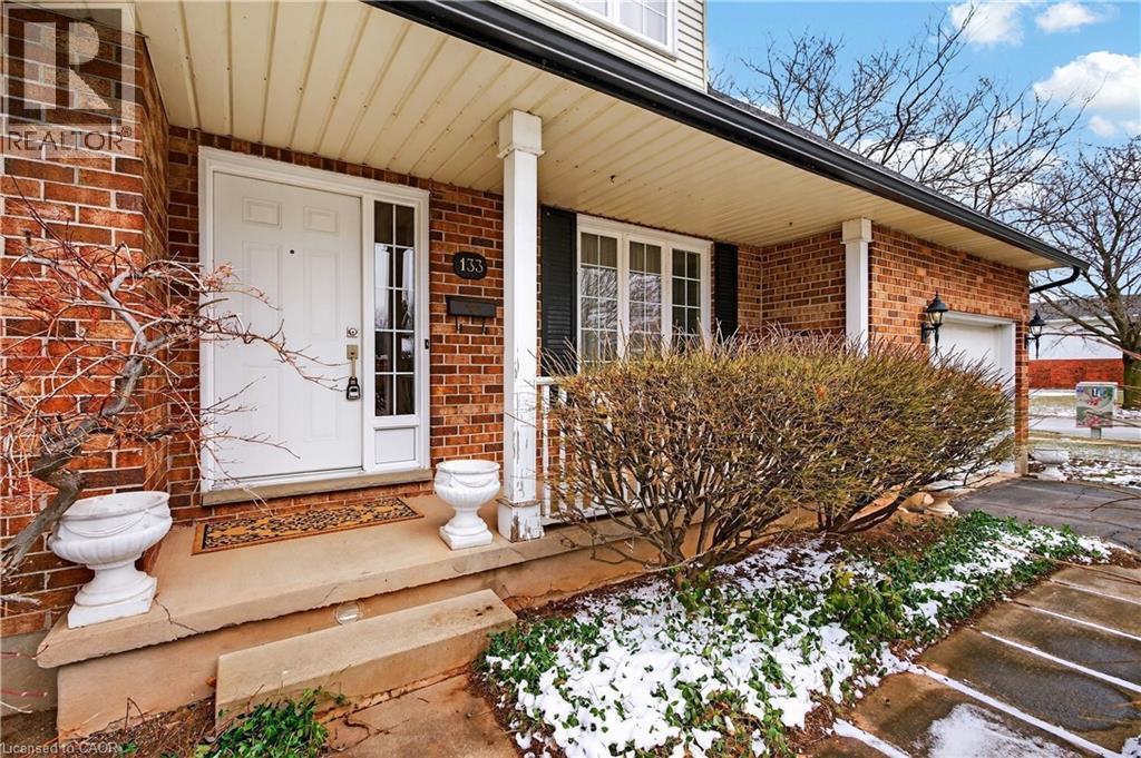 133 Central Avenue, Grimsby, Ontario  L3M 4Z3 - Photo 8 - 40813178