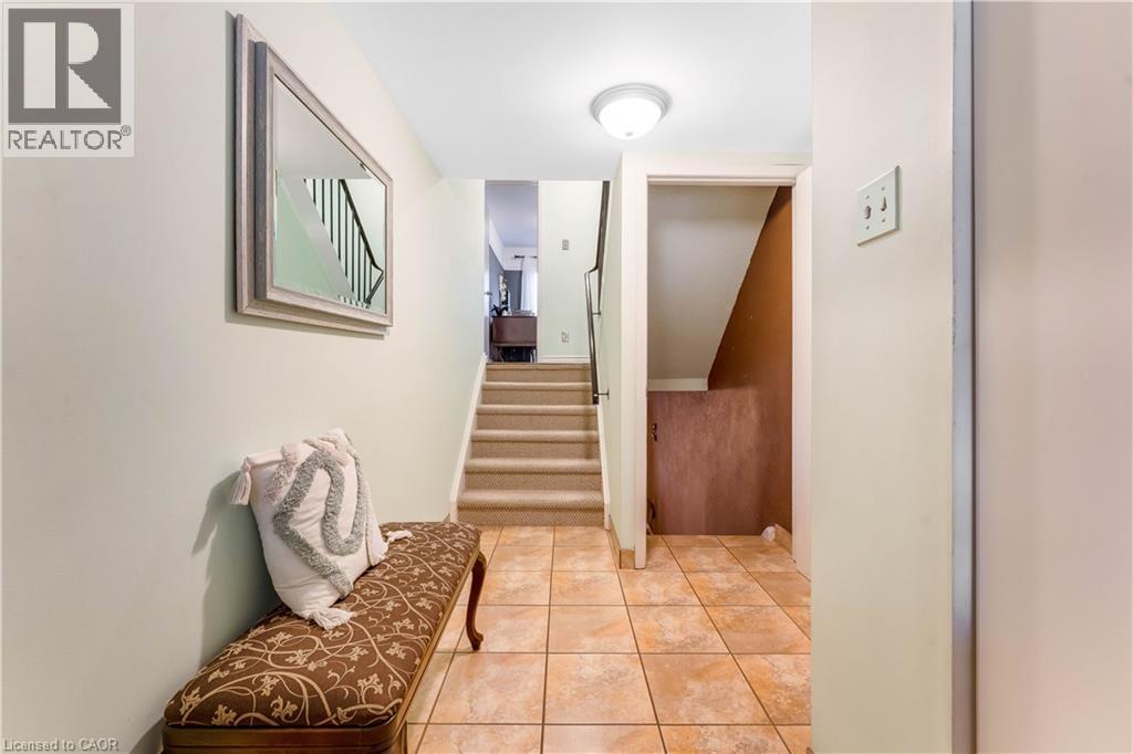 86 Overlea Drive, Kitchener, Ontario  N2M 1T1 - Photo 4 - 40811586