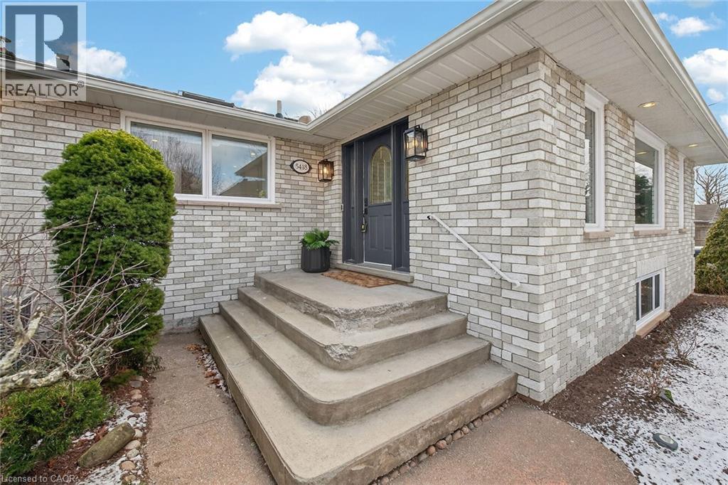 5418 Anthony Place, Burlington, Ontario  L7L 3G8 - Photo 4 - 40810436