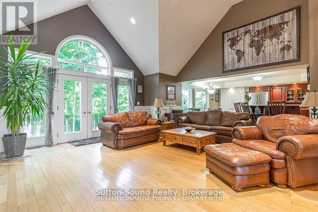 124 Golden Pond Drive, South Bruce Peninsula, Ontario  N0H 2T0 - Photo 10 - X12895590