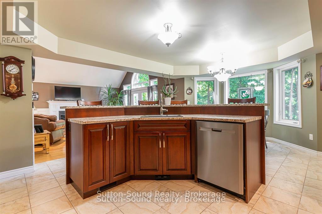 124 Golden Pond Drive, South Bruce Peninsula, Ontario  N0H 2T0 - Photo 14 - X12895590