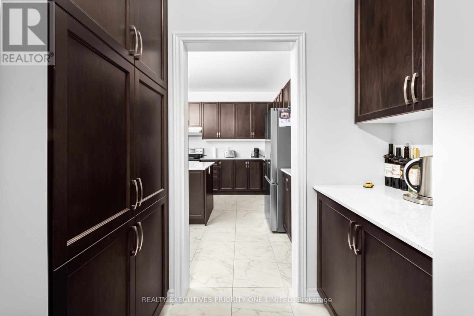 30 Sam Battaglia Crescent, Georgina, Ontario  L0E 1R0 - Photo 13 - N12895482