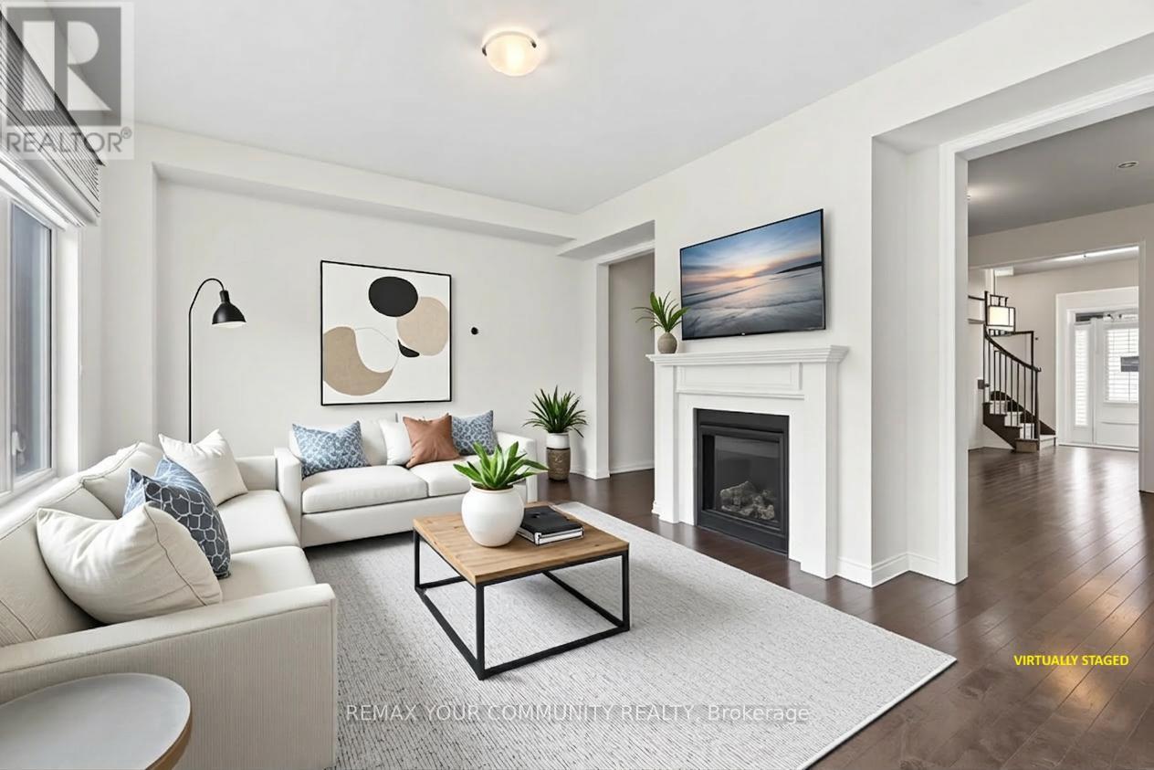 5 Valleo Street, Georgina (Keswick North), Ontario  L4P 0J8 - Photo 2 - N12893354