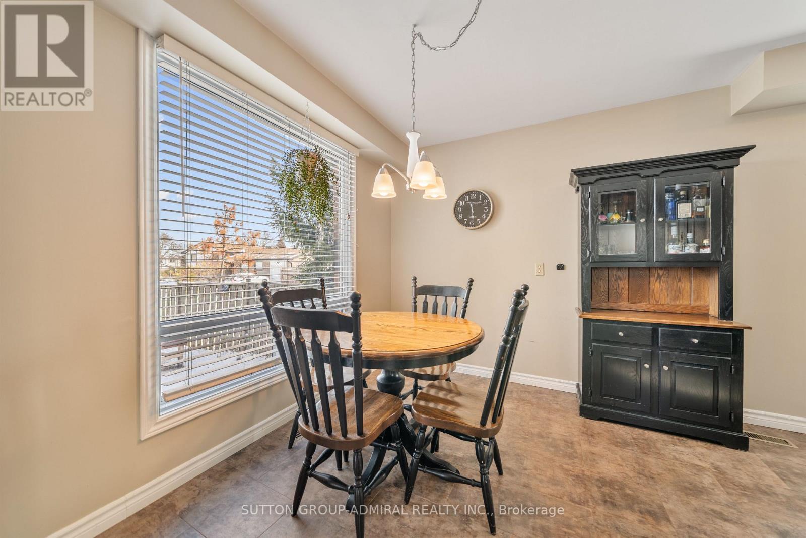 195 Ridge Road, Caledon, Ontario  L7E 4V8 - Photo 14 - W12894736