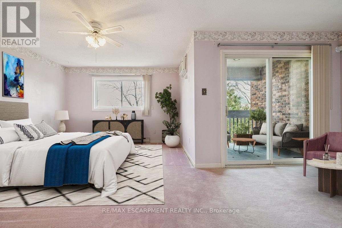 4 - 1552 Kerns Road, Burlington, Ontario  L7P 3A7 - Photo 12 - W12895570