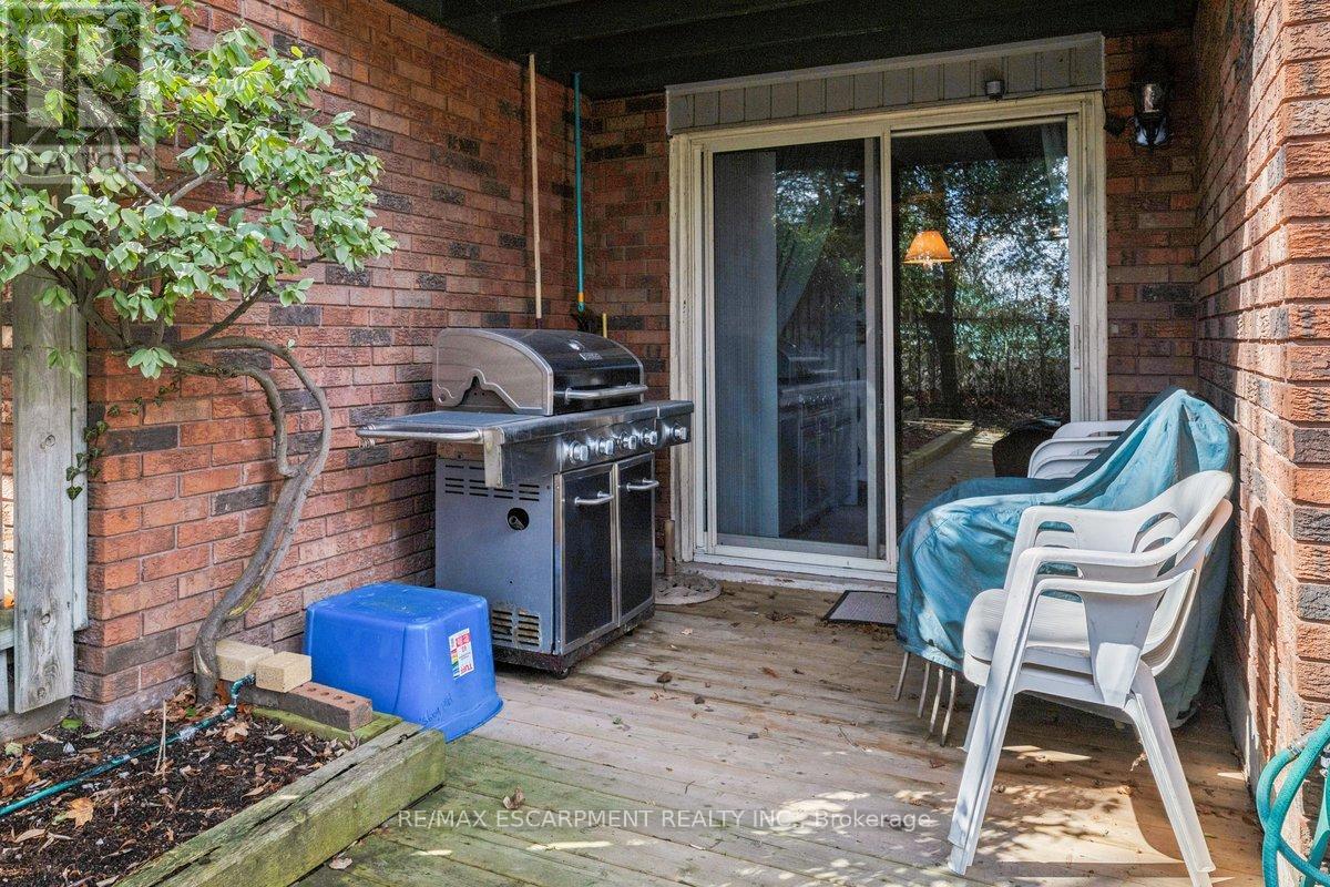 4 - 1552 Kerns Road, Burlington, Ontario  L7P 3A7 - Photo 24 - W12895570