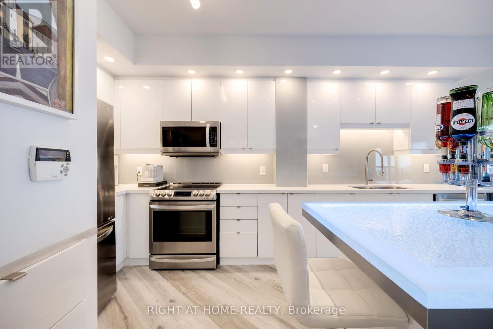 3601 - 60 Absolute Avenue, Mississauga, Ontario  L4Z 0A9 - Photo 3 - W12895578