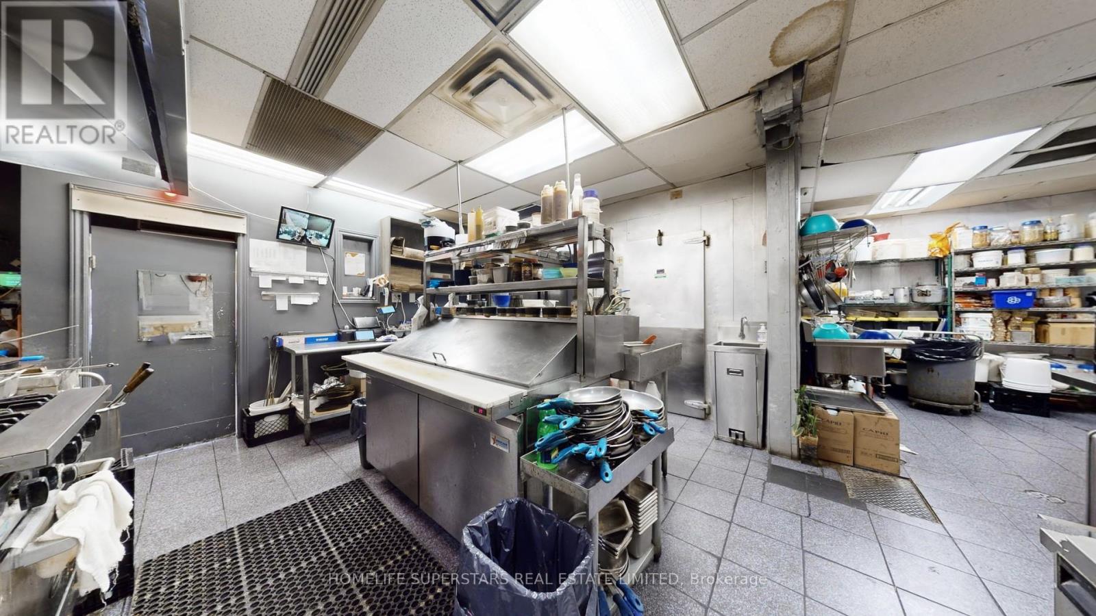 2068 Kipling Avenue, Toronto, Ontario  M9W 4J9 - Photo 28 - W12895592