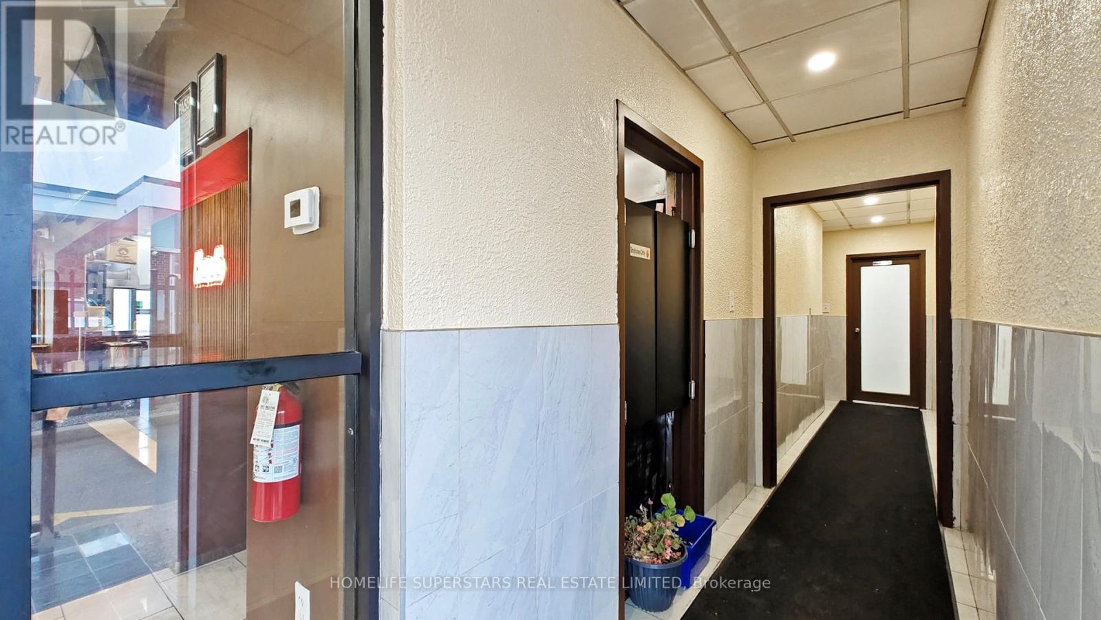 2068 Kipling Avenue, Toronto, Ontario  M9W 4J9 - Photo 32 - W12895592