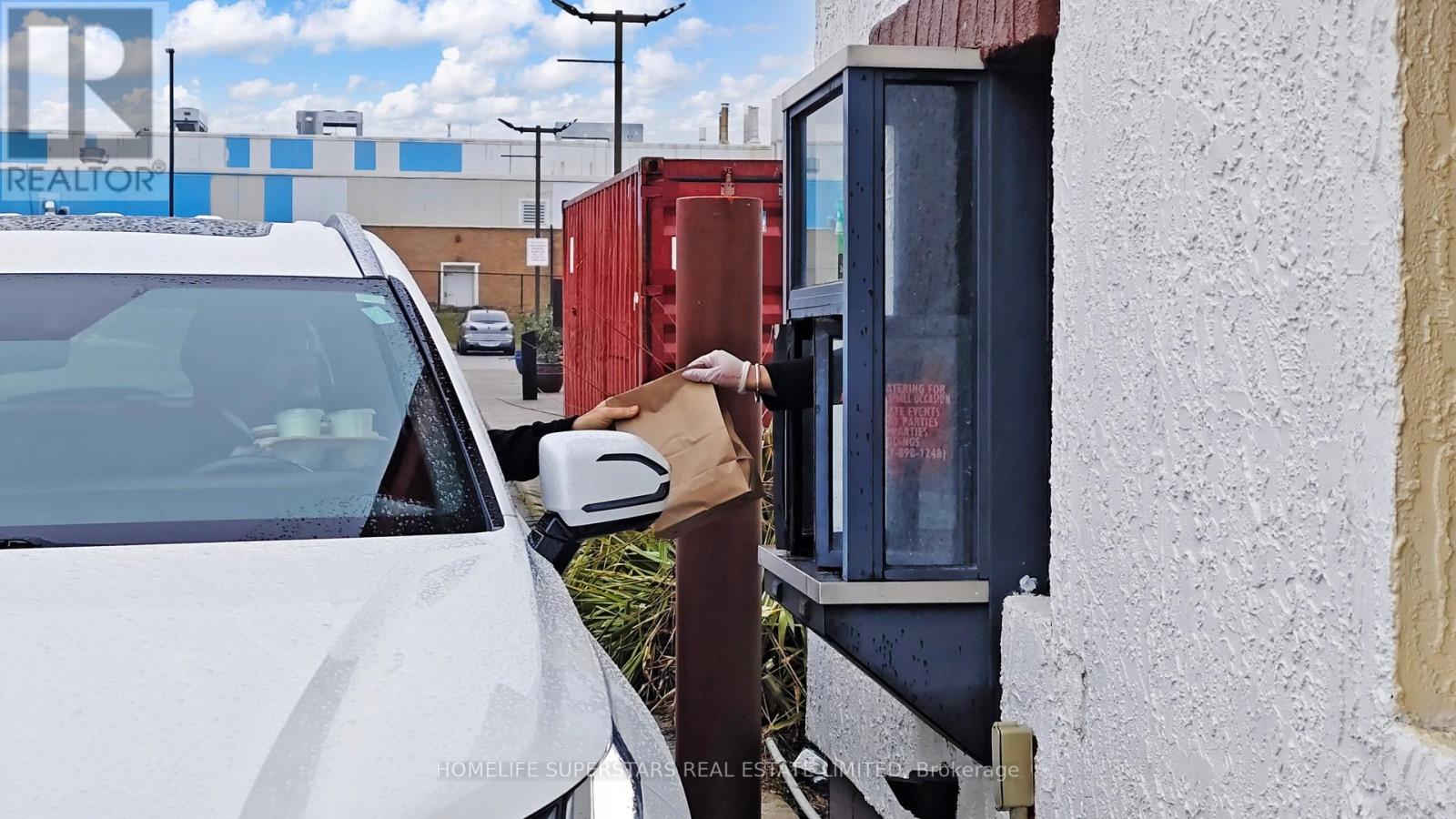 2068 Kipling Avenue, Toronto, Ontario  M9W 4J9 - Photo 4 - W12895592