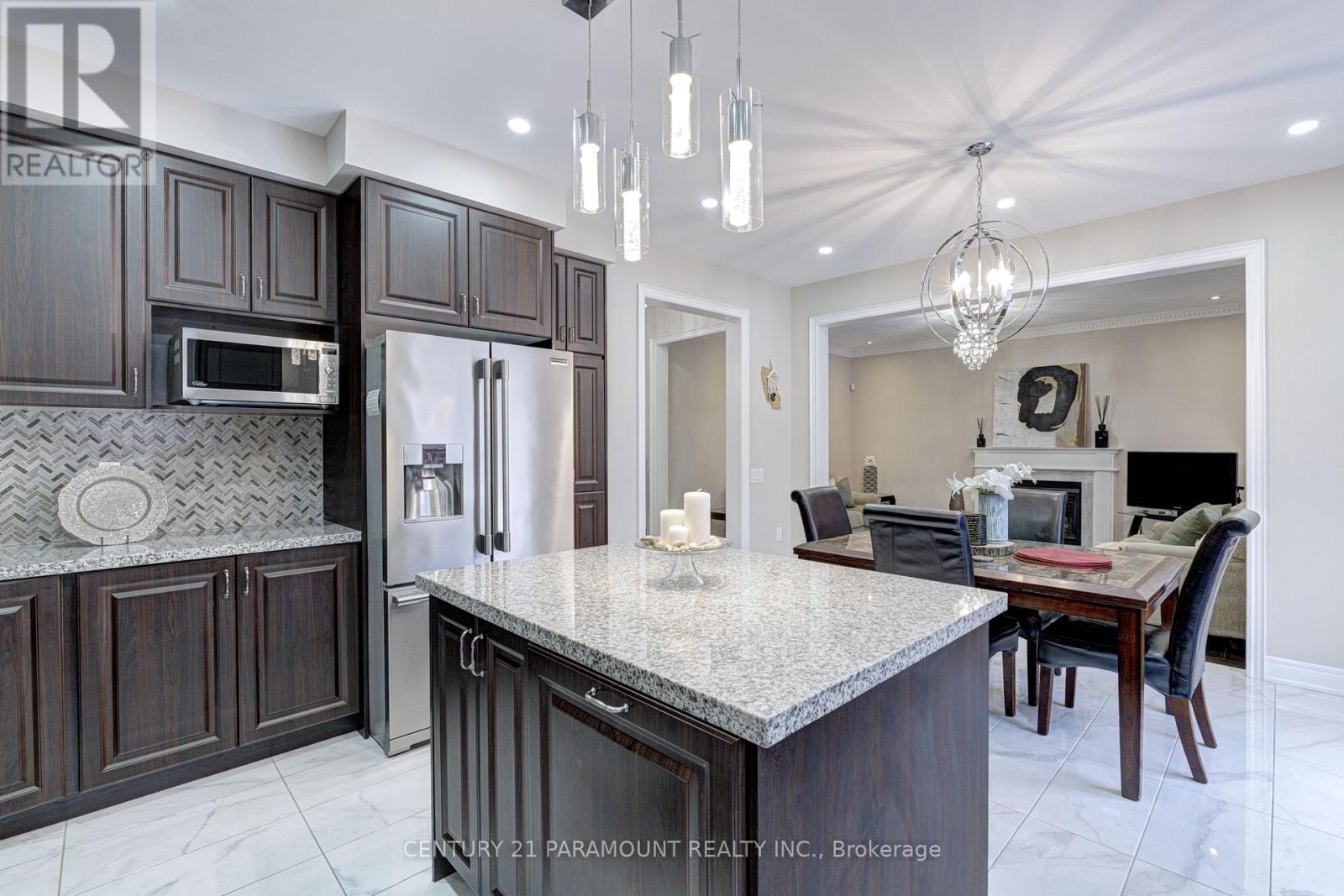 563 Dougall Avenue E, Caledon, Ontario  L7C 3Z4 - Photo 17 - W12895598