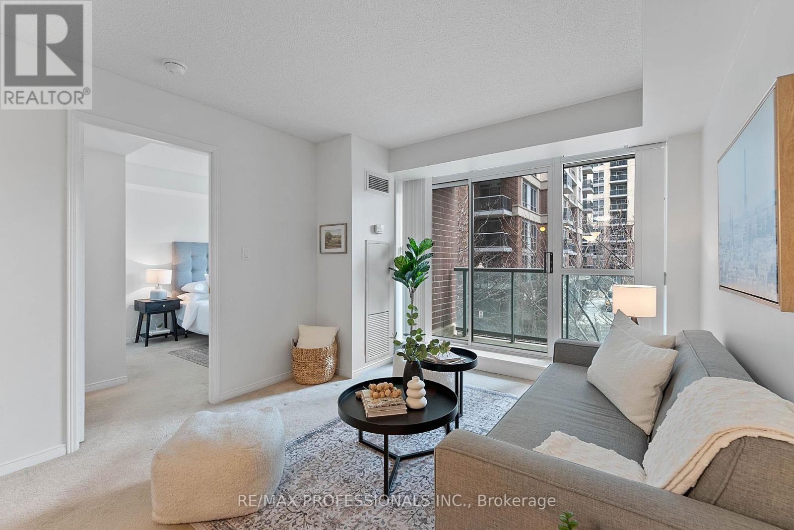 206 - 7 Michael Power Place, Toronto, Ontario  M9A 0A4 - Photo 15 - W12895608