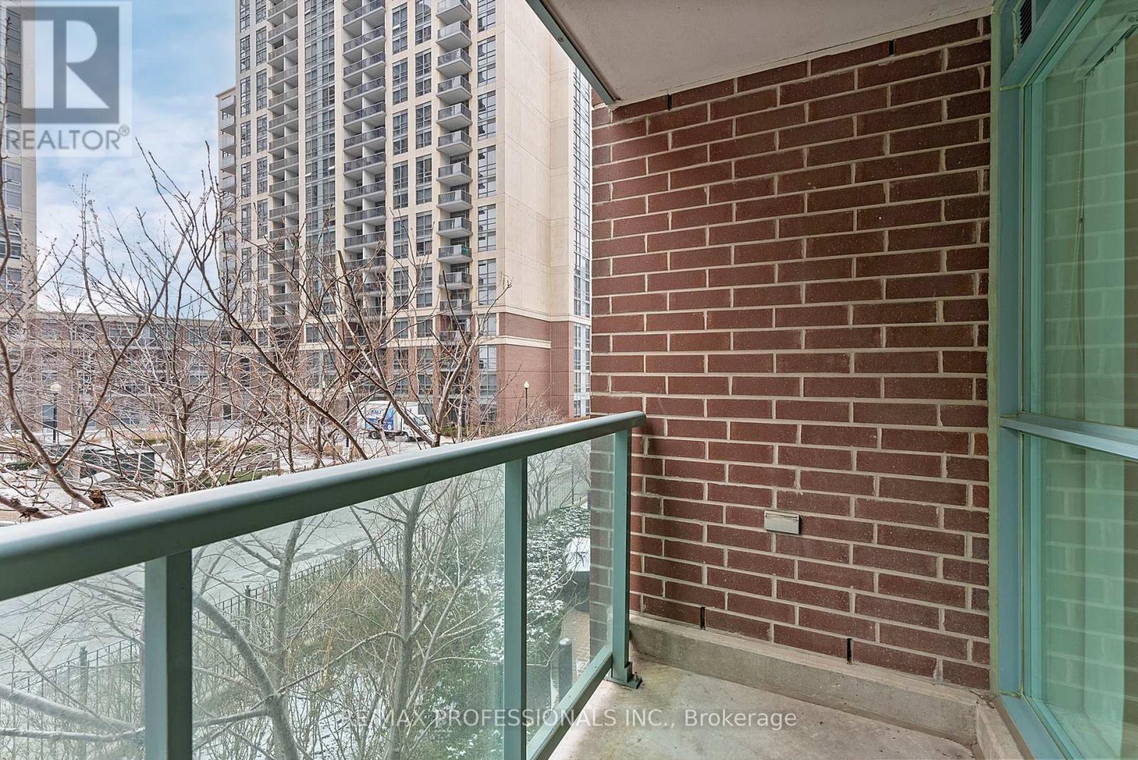 206 - 7 Michael Power Place, Toronto, Ontario  M9A 0A4 - Photo 29 - W12895608