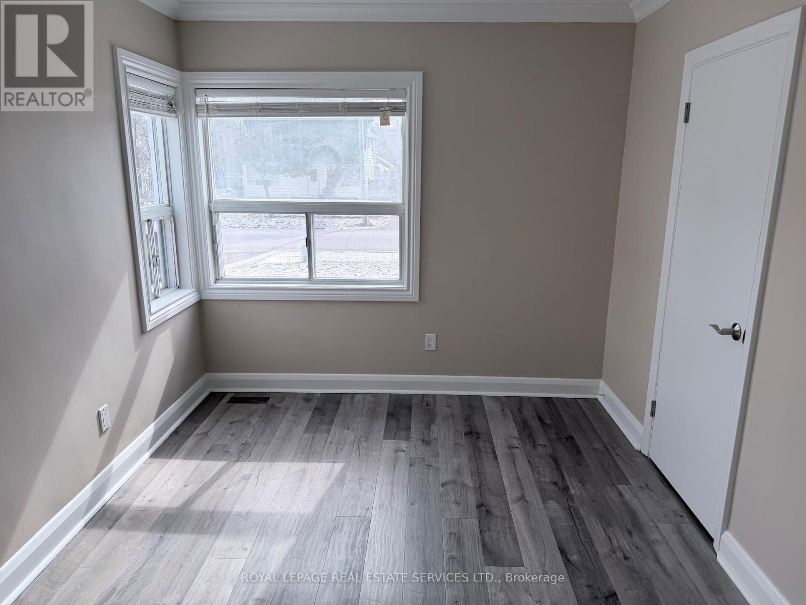 Main Floor - 133 Hawthorne Road, Oakville, Ontario  L6K 1V9 - Photo 14 - W12895616