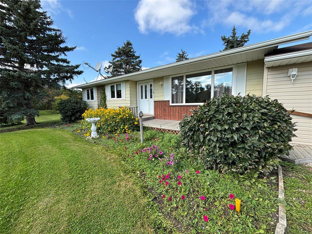 2077 Ferndale Road, Starbuck, Manitoba  R0G 2P0 - Photo 2 - 202524993
