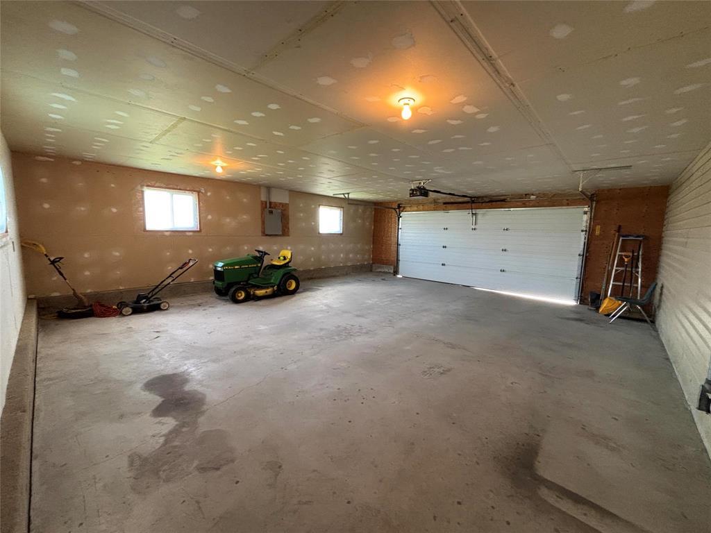 2077 Ferndale Road, Starbuck, Manitoba  R0G 2P0 - Photo 35 - 202524993