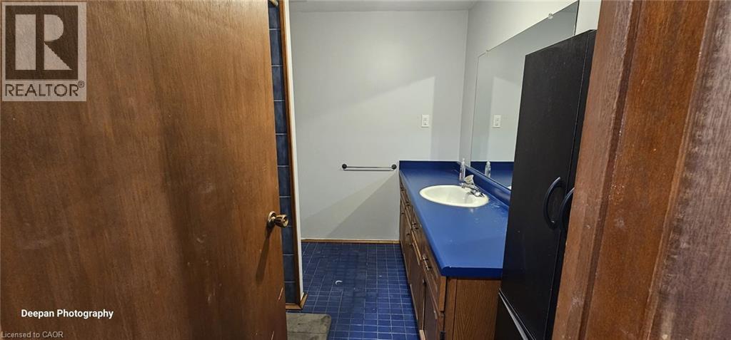 434 Karn Street Unit# 2, Kitchener, Ontario  N2M 2C1 - Photo 2 - 40813219