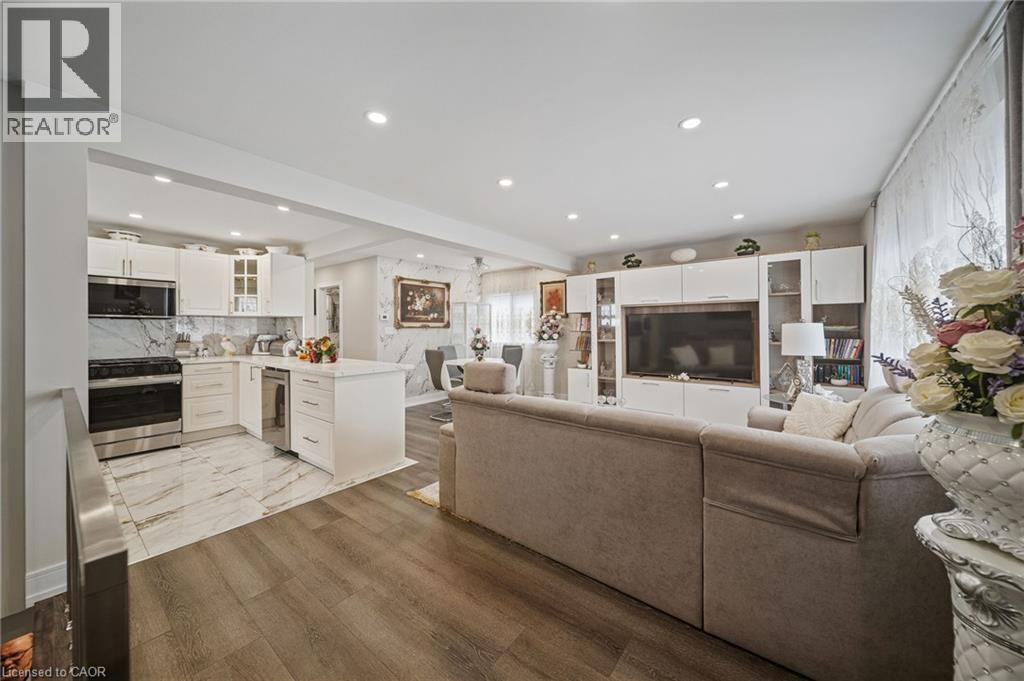 4456 Sixth Avenue, Niagara Falls, Ontario  L2E 4T1 - Photo 1 - 40812903