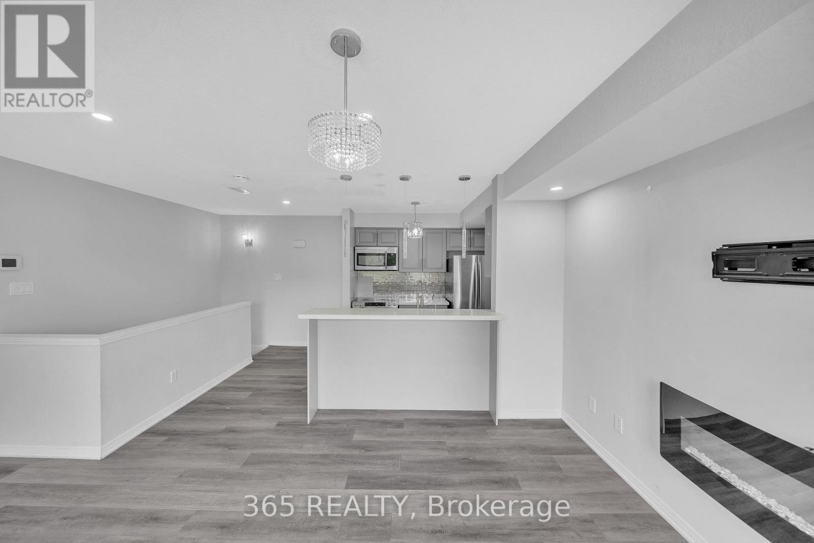 4d - 45 Cedarhill Crescent, Kitchener, Ontario  N2E 0A2 - Photo 18 - X12895458