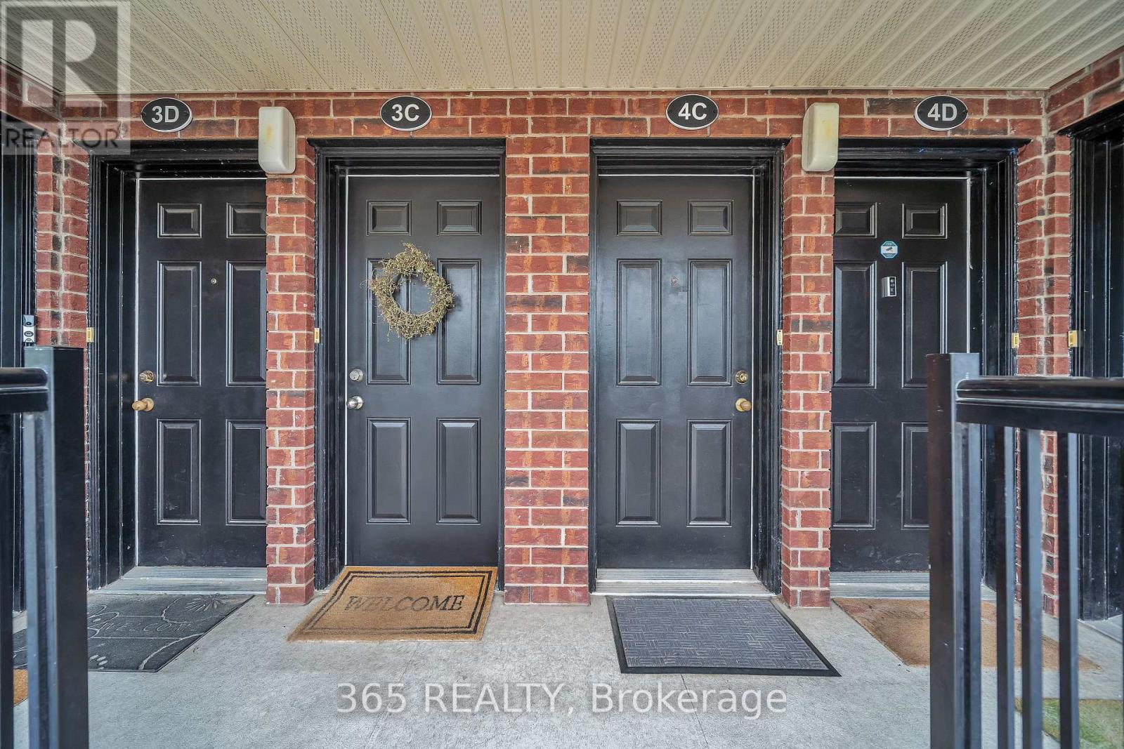 4d - 45 Cedarhill Crescent, Kitchener, Ontario  N2E 0A2 - Photo 5 - X12895458